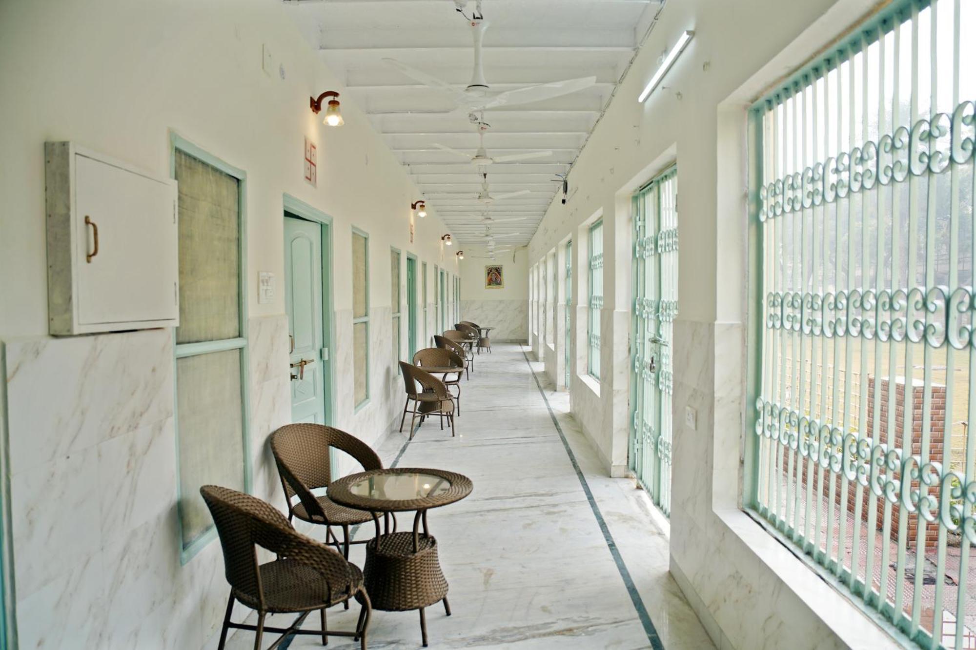 Shree Krishna Bhakti Ashram Hotel Vrindavan Luaran gambar