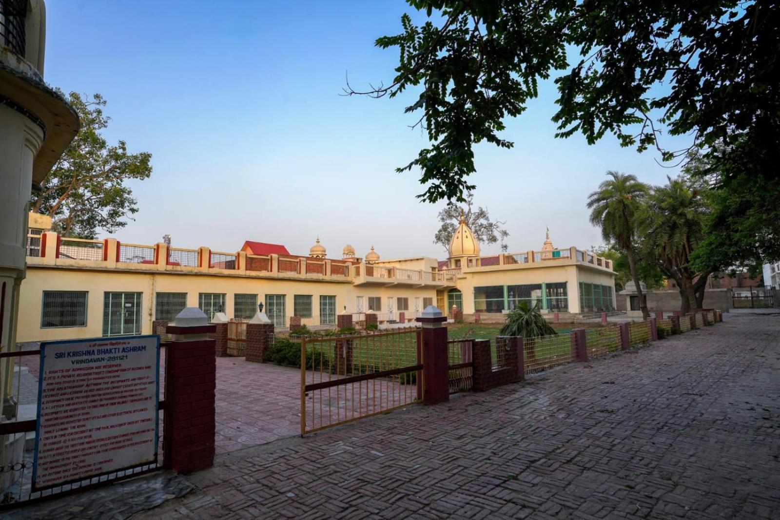 Shree Krishna Bhakti Ashram Hotel Vrindavan Luaran gambar